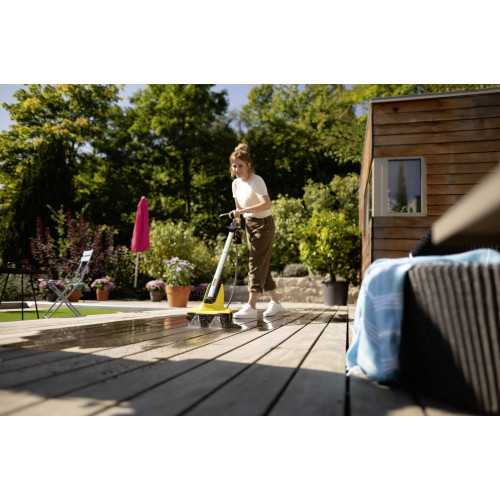 Щіткова машина Karcher PCL 3-18 акумуляторна 18В щітка 30см подача води 3.7кг без АКБ та ЗП