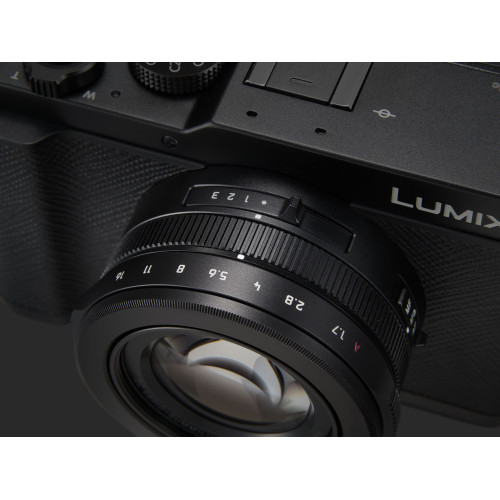 Цифр. фотокамера Panasonic DC-L10 Black