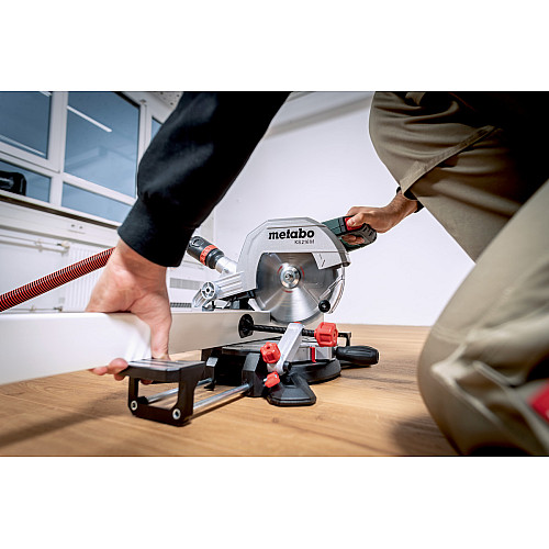 Пила торцювальна Metabo KS 216M 1100Вт диск 216мм 8.7кг
