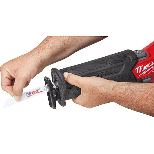 Пила сабельная аккумуляторная Milwaukee M18 FUEL ONE-KEY 18В пропил 300мм ход 32мм 3.8кг без АКБ и ЗП