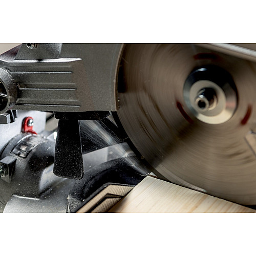 Пила торцювальна Metabo KS 216M 1100Вт диск 216мм 8.7кг