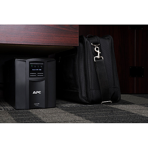 Джерело безперебійного живлення APC Smart-UPS 1500VA/1000W, LCD, USB, SmartConnect, 8xC13