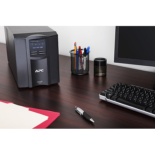 Источник бесперебойного питания APC Smart-UPS 1000VA/700W, LCD, USB, SmartConnect, 8xC13