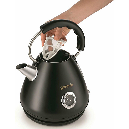 Електрочайник Gorenje 1.7л, пластик, чорний