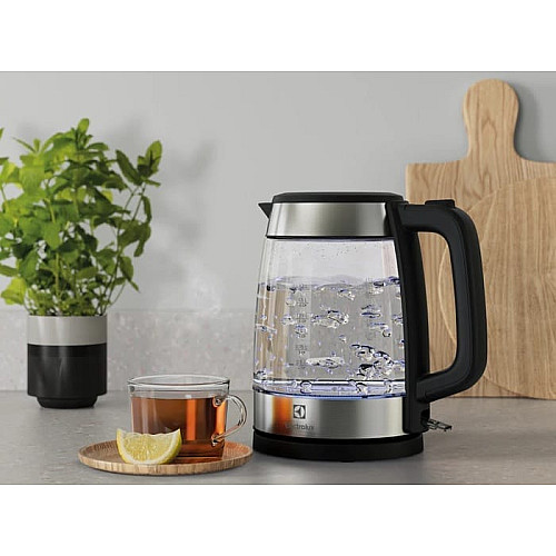 Электрочайник Electrolux 1.7л, Strix, стекло, серебристо-черный
