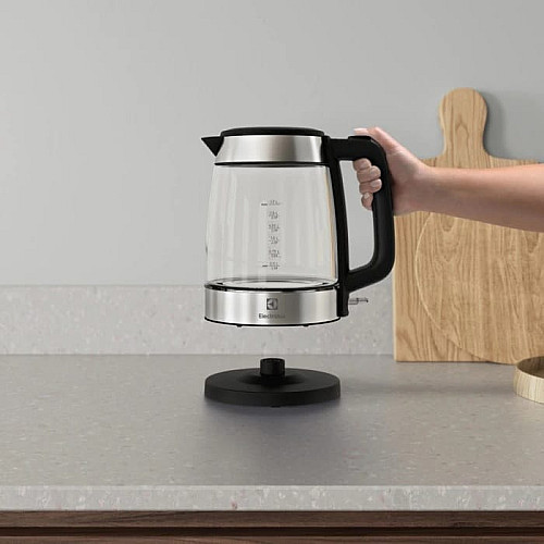 Электрочайник Electrolux 1.7л, Strix, стекло, серебристо-черный