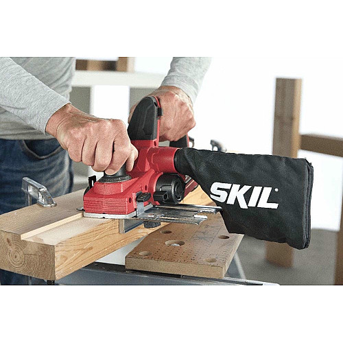 Рубанок SKIL 1590 AA 710Вт 82мм стругання до 2мм 2.6кг