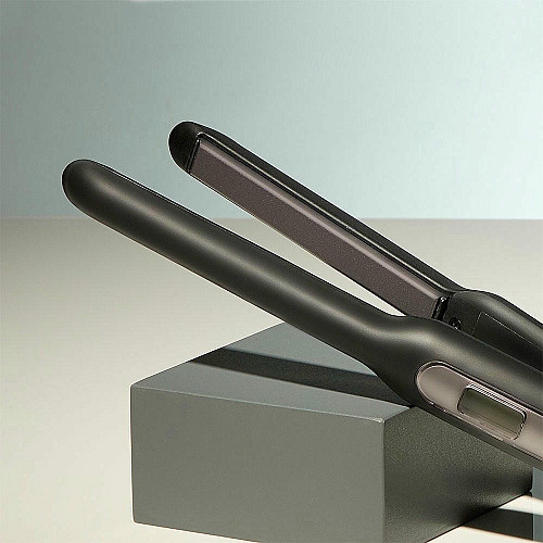 Выпрямитель Remington PRO-Ceramic Extra Slim, темп. режимов-9, 150-230С, чехол, дисплей, керамика, черный