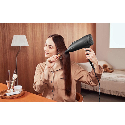 Фен Panasonic, 2300Вт, 3 режими, іонізація, хол. обдув, чорний