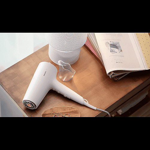 Фен Philips 5000 Series, 2100Вт, 3 режими, іонізація, хол. обдув, білий
