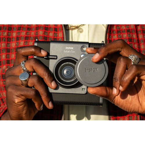 Фотокамера миттєвого друку Fujifilm Instax Wide Evo Black