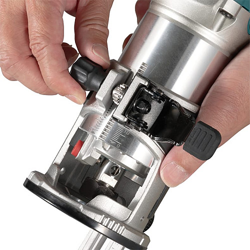 Фрезер Makita RT0702CX2 710ВТ цанга 6 и 8мм 10000-34000об/мин 1.8кг