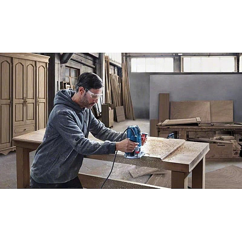 Фрезер Bosch Professional GOF 130 1300Вт цанга 6 та 8мм 11000-28000об/хв 3.5кг