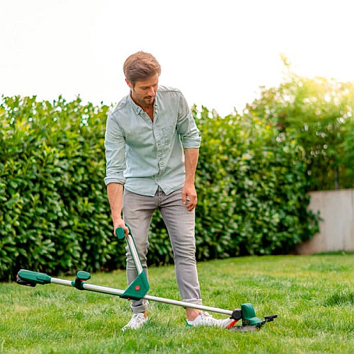 Триммер садовый аккумуляторный Bosch UniversalGrassCut 18V-26 26см 2.3кг без АКБ и ЗП