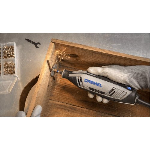 Шліфмашина шліфувально-гравірувальна Dremel 4250 3-45 175В 5000-35000об/хв 45 насадок + 3 приставок кейс 0.70кг