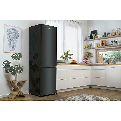 Холодильник с нижн. мороз. камерой Gorenje, 200х60х60см, 2 двери, 235(96)л, А++, NoFrost+, LED дисплей, Зона св-ти, черный