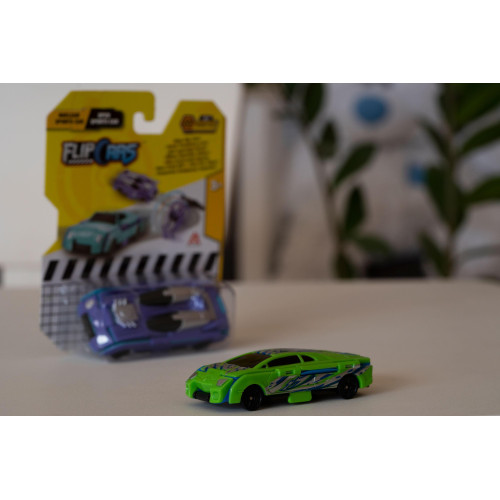 Машинка-трансформер Flip Cars 2в1 Спорткари, Спорткар уламок і Спорткар трансформер