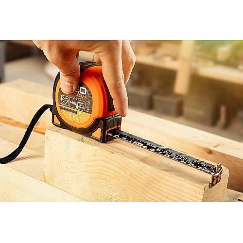 Рулетка Neo Tools Super Black, 7.5мx25мм, с фиксатором сматывания, магнит