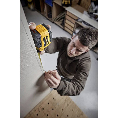 Рулетка DeWALT COMPACT, 5мх28мм, с фиксатором сматывания, АБС-пластик, магнит