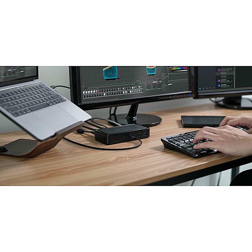 Кабель USB-C > USB-C зарядка/синхронизация Belkin 0.8м, 100Вт, Type-C, USB4, 40Гбс, черный