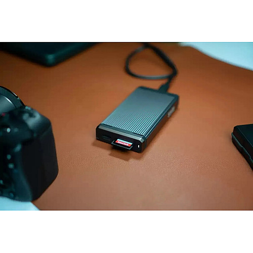 Карта пам'яті SanDisk SD  512GB C10 UHS-I U3 R180/W130MB/s Extreme V30