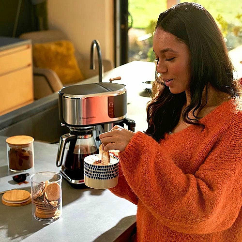 Кофеварка Russell Hobbs капельная Attentiv Coffee Bar 1.5л, молотая, LED-дисплей, черно-металл