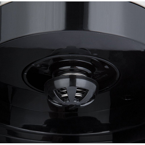 Кавоварка Russell Hobbs крапельна Adventure, 1.25л, мелена, чорно-сріблястий