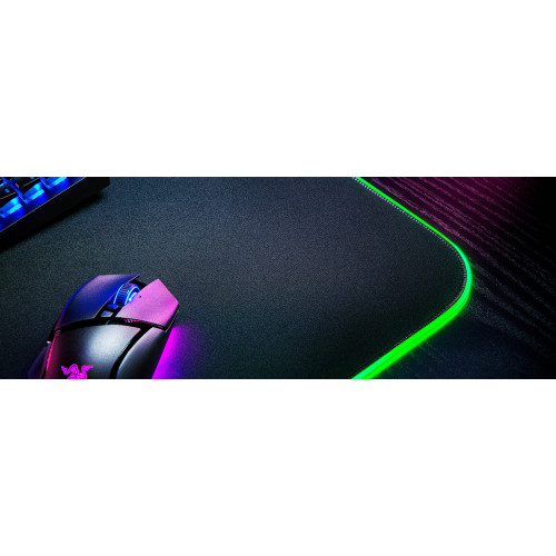 Ігрова поверхня Razer Goliathus Chroma RGB 3XL (1200x550x4мм), чорний