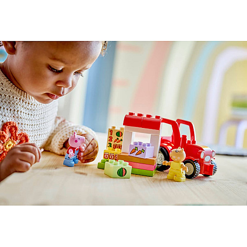 Конструктор LEGO DUPLO Peppa Pig Трактор і ринок