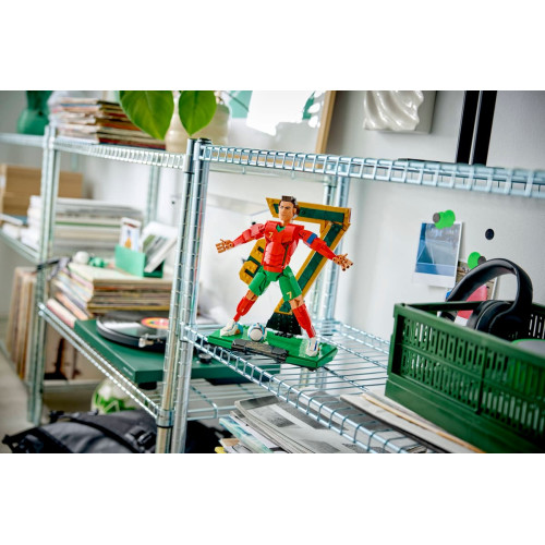 Конструктор LEGO Editions Football Кріштіану Роналду — легенда футболу