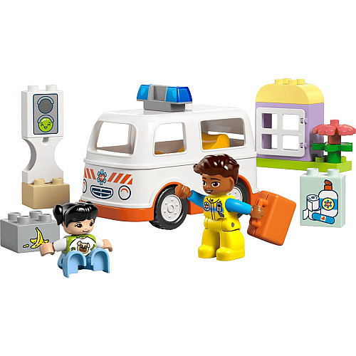 Конструктор LEGO DUPLO Town Швидка допомога та водій