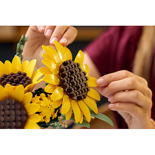 Конструктор LEGO Botanicals Букет соняшників