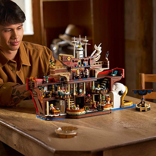 Конструктор LEGO ONE PIECE Плавучий ресторан «Барати»