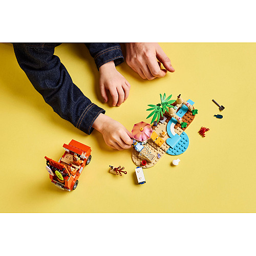 Конструктор LEGO Bluey Пляж і сімейна поїздка на автомобілі Блуї