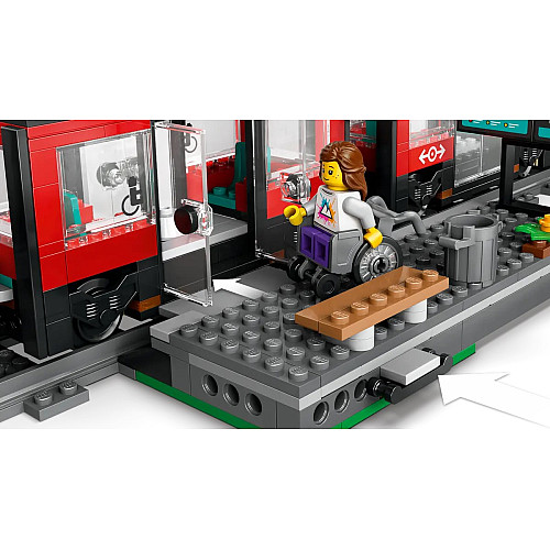 Конструктор LEGO City Трамвай і вокзал у центрі міста