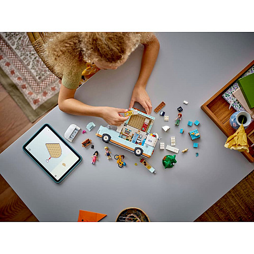 Конструктор LEGO Friends Пригоди на фургоні дружби