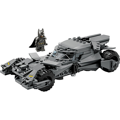 Конструктор LEGO Super Heroes Бетмобіль із фільму «Бетмен проти Супермена»