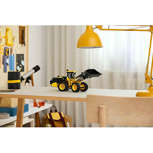 Конструктор LEGO Technic Колесный погрузчик Volvo L120 Electric