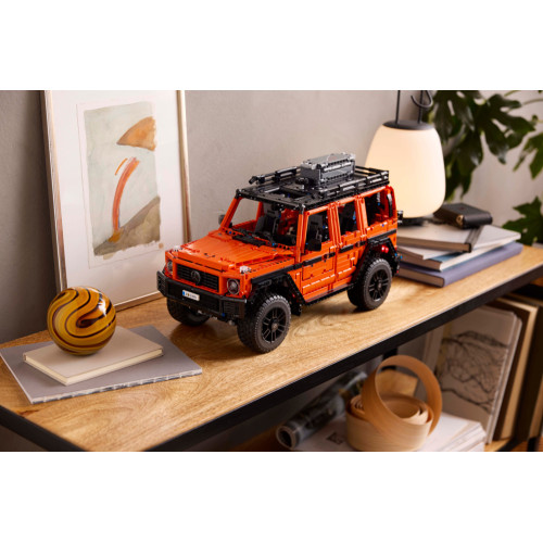 Конструктор LEGO Technic Mercedes-Benz G 500 PROFESSIONAL Line
