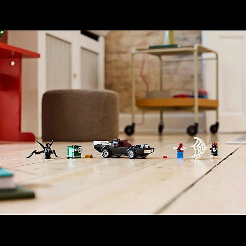 Конструктор LEGO Super Heroes Людина-павук проти маслкара Венома