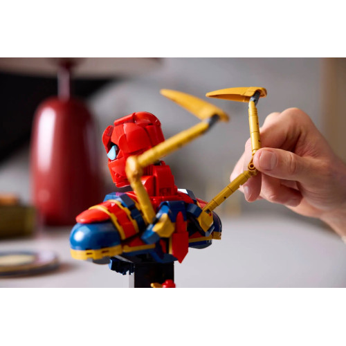 Конструктор LEGO Super Heroes Погруддя Залізної Людини-Павука