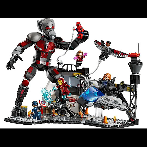 Конструктор LEGO Super Heroes Перший месник: Протистояння Пригодницька битва