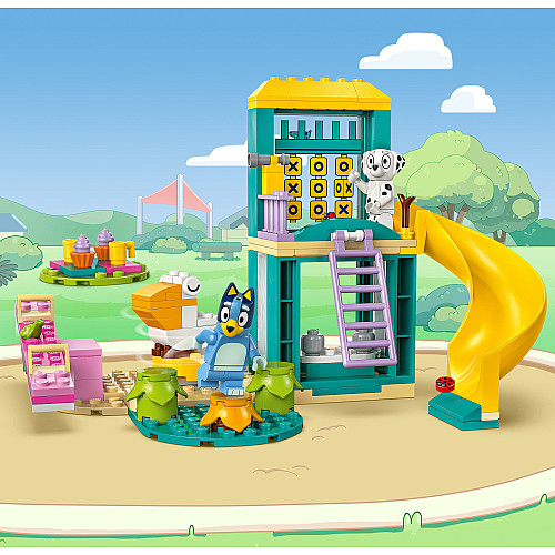 Конструктор LEGO Bluey Веселощі з Блуї та Хлоєю на ігровому майданчику