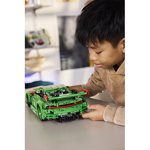 Конструктор LEGO Technic Автомобіль Porsche 911 GT3 R REXY AO Racing