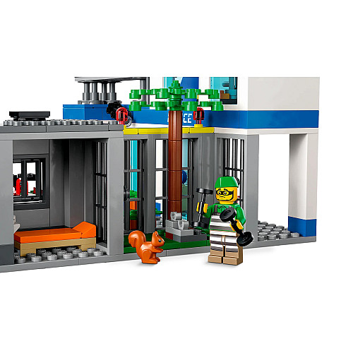 Конструктор LEGO City Поліцейська дільниця