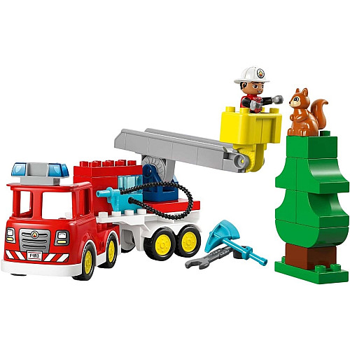 Конструктор LEGO DUPLO Town Пожарная машина со шлангом и пожарным