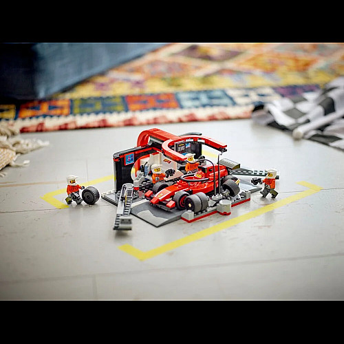 Конструктор LEGO City Піт-стоп і піт-екіпаж F1 з болідом Ferrari