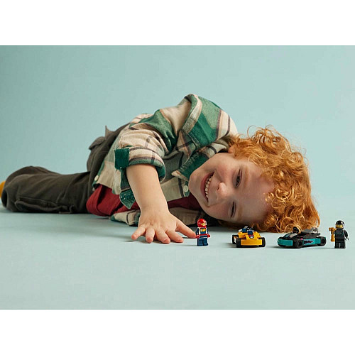 Конструктор LEGO City Картинг і гонщики