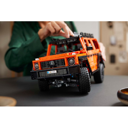 Конструктор LEGO Technic Mercedes-Benz G 500 PROFESSIONAL Line