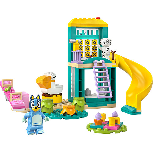 Конструктор LEGO Bluey Веселощі з Блуї та Хлоєю на ігровому майданчику